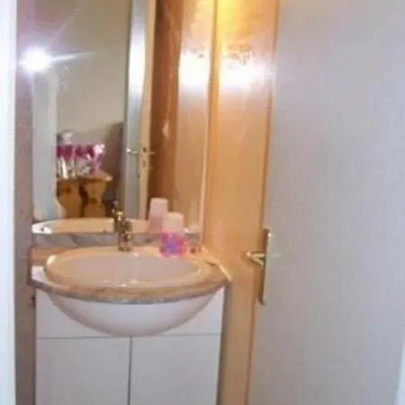 Les Pieds Dans L'eau *