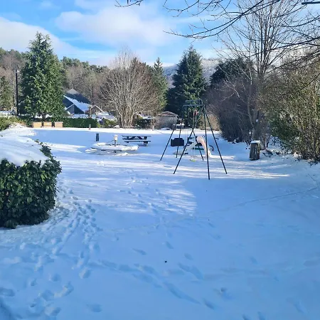 Les Pieds Dans L'eau Apartment Murol