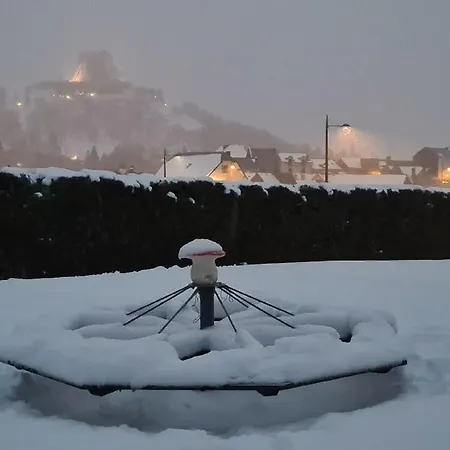 Les Pieds Dans L'eau *