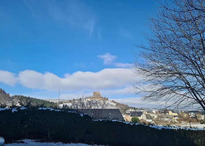 Les Pieds Dans L'eau Murol