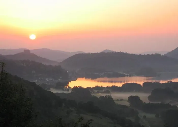 Les Pieds Dans L'eau *