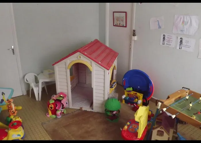 Les Pieds Dans L'eau Murol